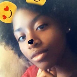 Meet your Posher, Deona